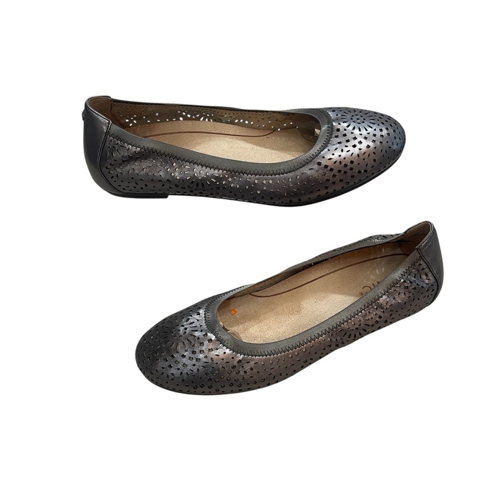 Vionic Robyn Perforated Pewter Ballet Flats Slip On Leather Shoes Womens size 9W